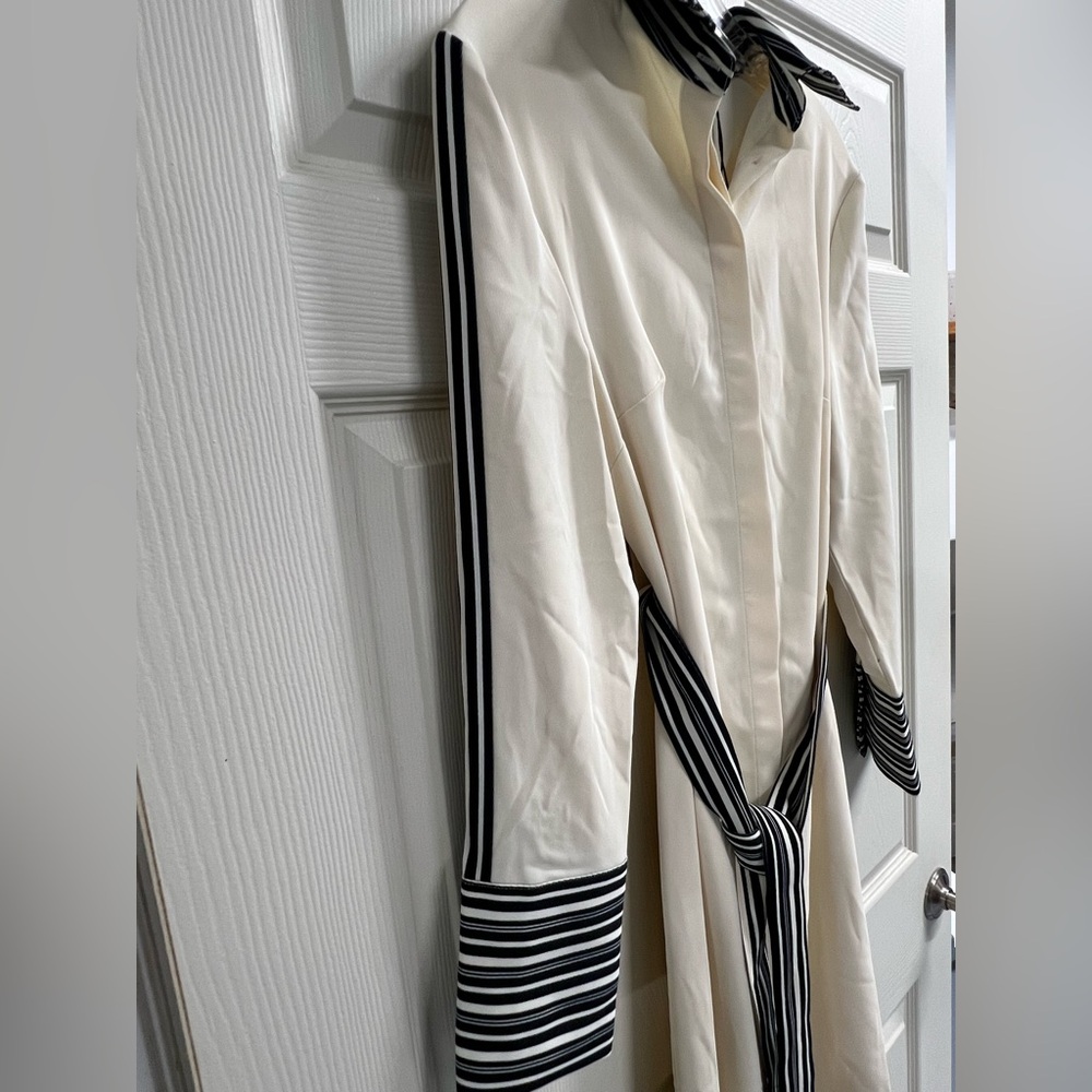 Karen Millen Cream Midi Shirtdress with Black Stripe Trim - Picture 4 of 16